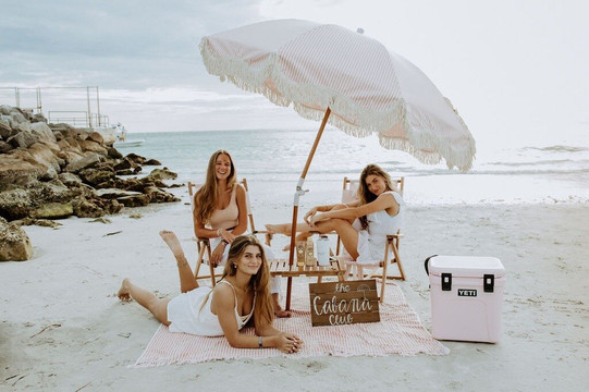 The Cabana Club-圣彼得海滩必去景点