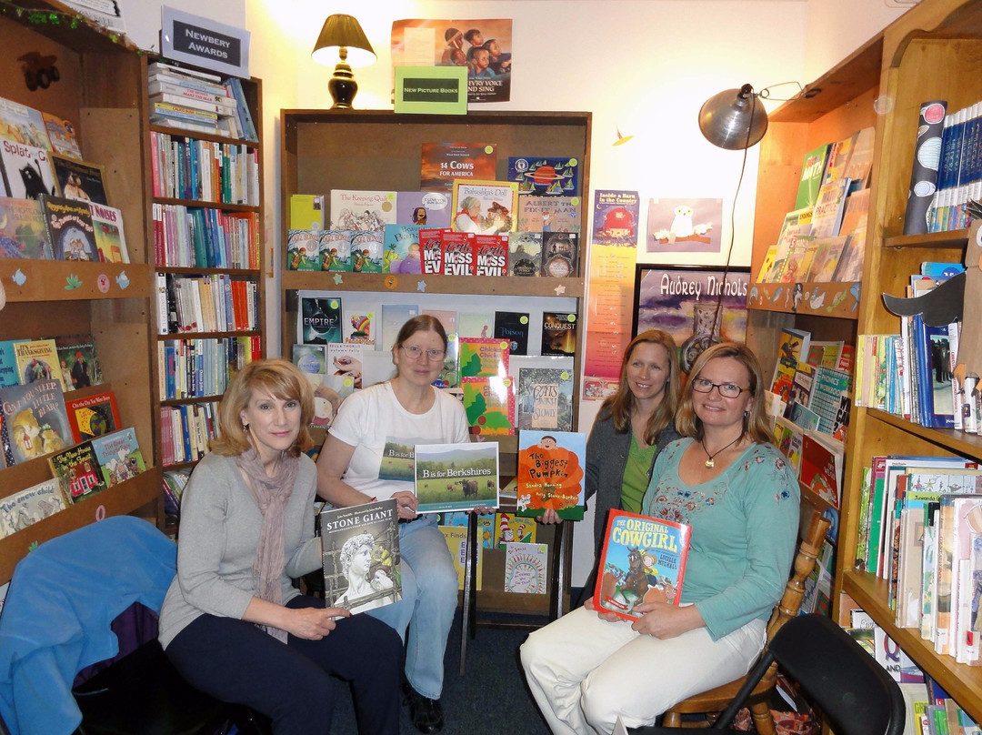 奥本旅游景点-Annies Book Stop Of Worcester