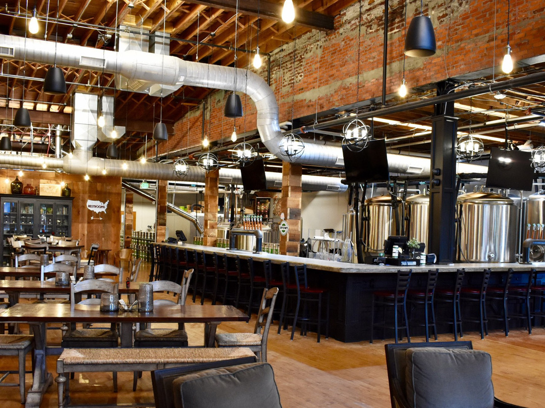 Uptown Brewing Company景点图片