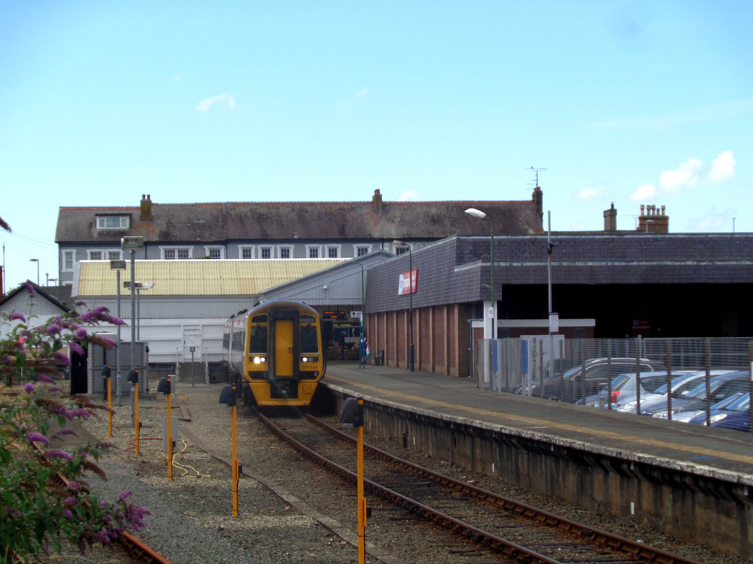 Pwllheli Railway Station景点图片