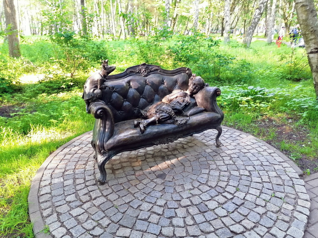 Sculptural Composition Sleeping Marie景点图片
