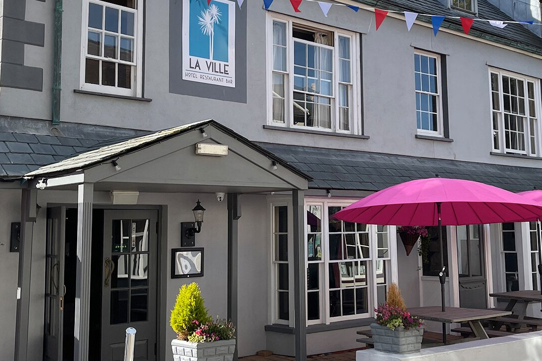 Alderney酒店住宿-La Ville Hotel