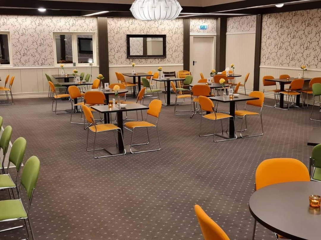 贝斯特韦斯特男爵酒店主图