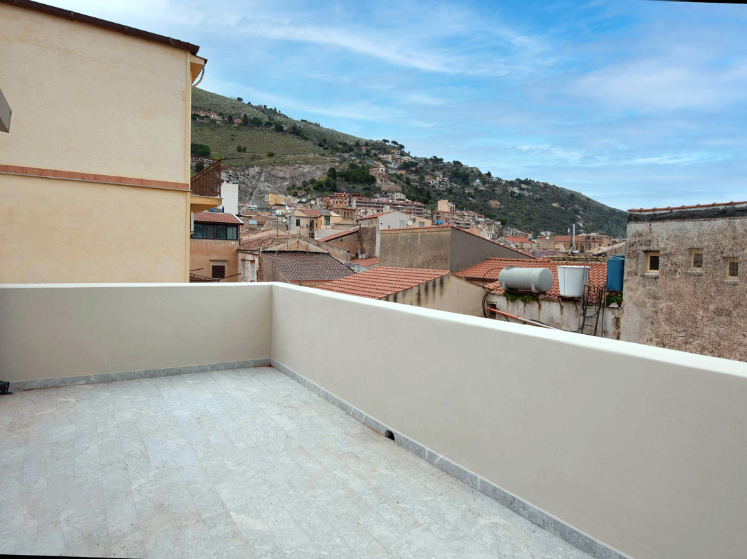 Palazzo Al Carmine主图