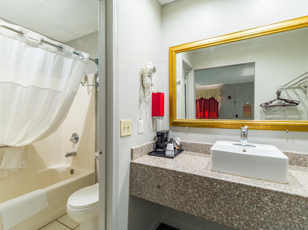 Carolina Lodge at Barnwell主图