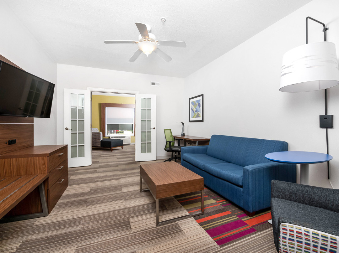 Holiday Inn Express & Suites Conroe I-45 North By IHG主图