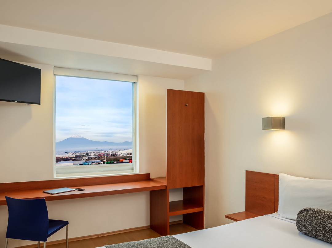 Hotel One Puebla FINSA主图