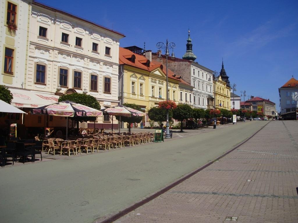 Slovak National Uprising Square景点图片