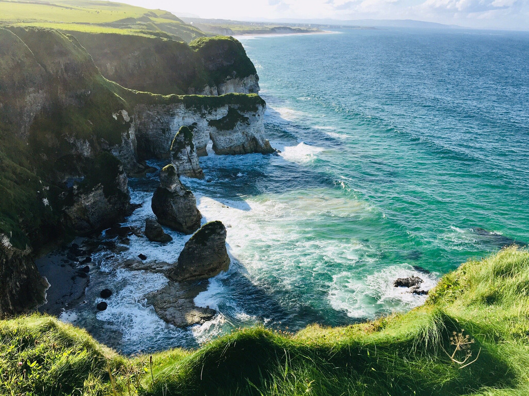 Portrush Whiterocks Beach景点图片