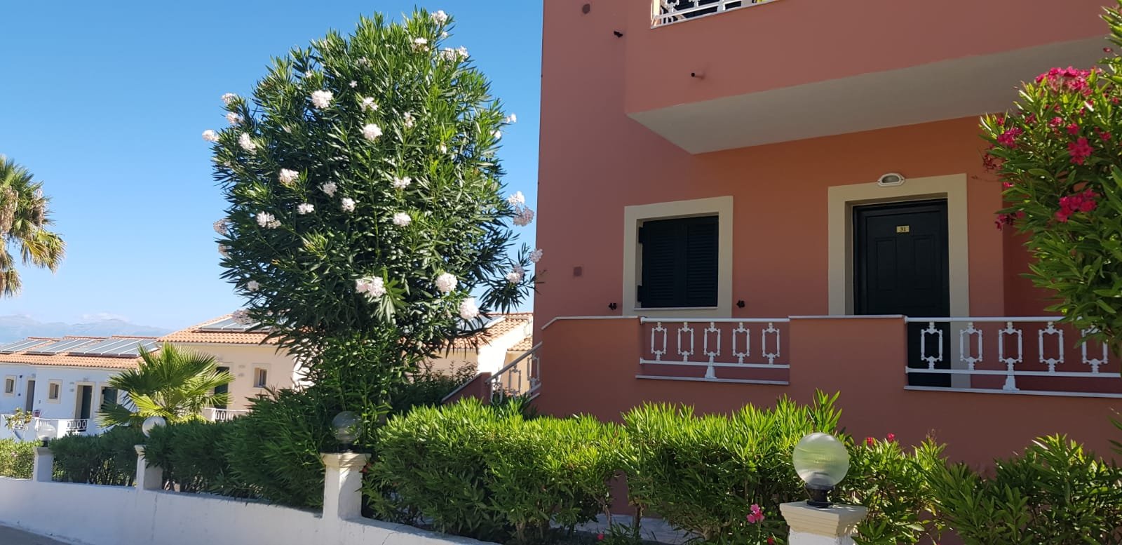 Robolla Beach Aparthotel-浴室