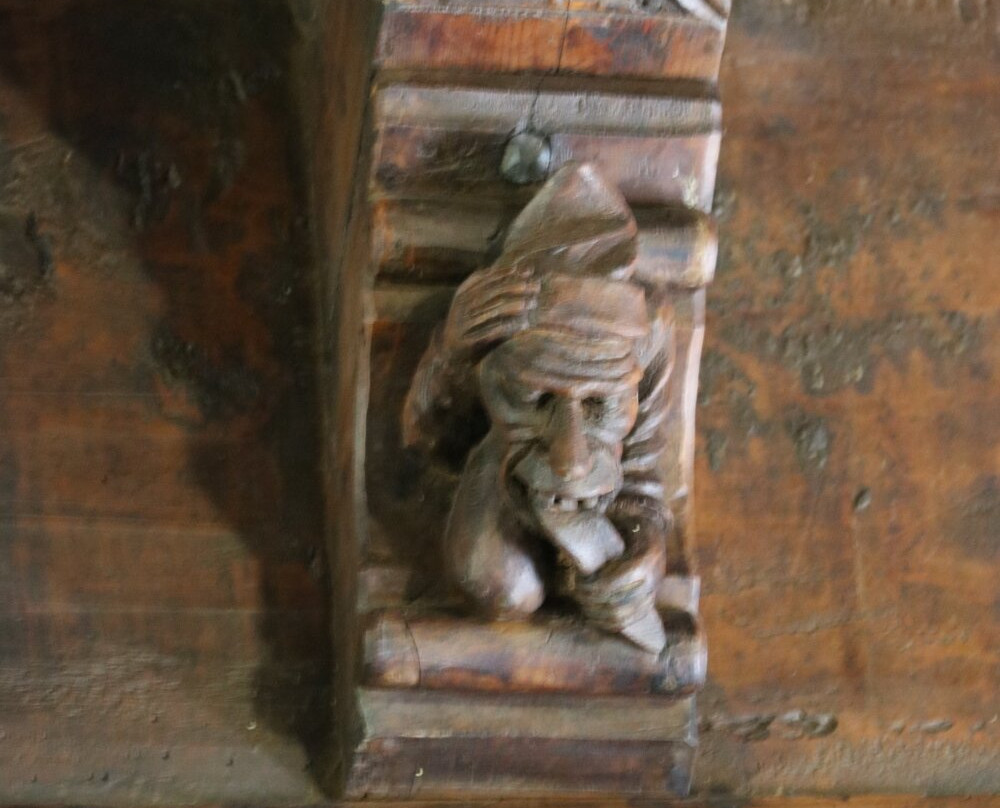 Castello Sarriod de La Tour景点图片