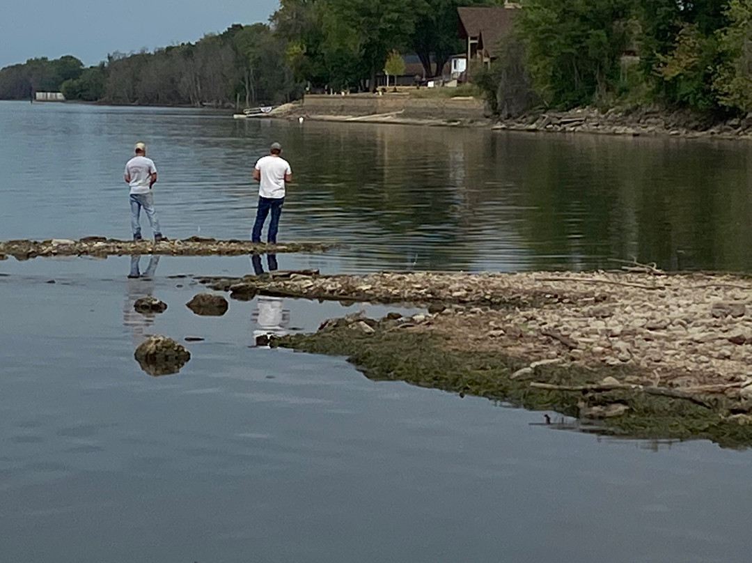 Cassville Car Ferry-Cassville必去景点