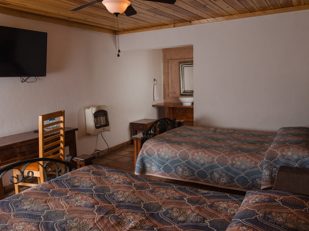 Hotel Cascada Inn主图