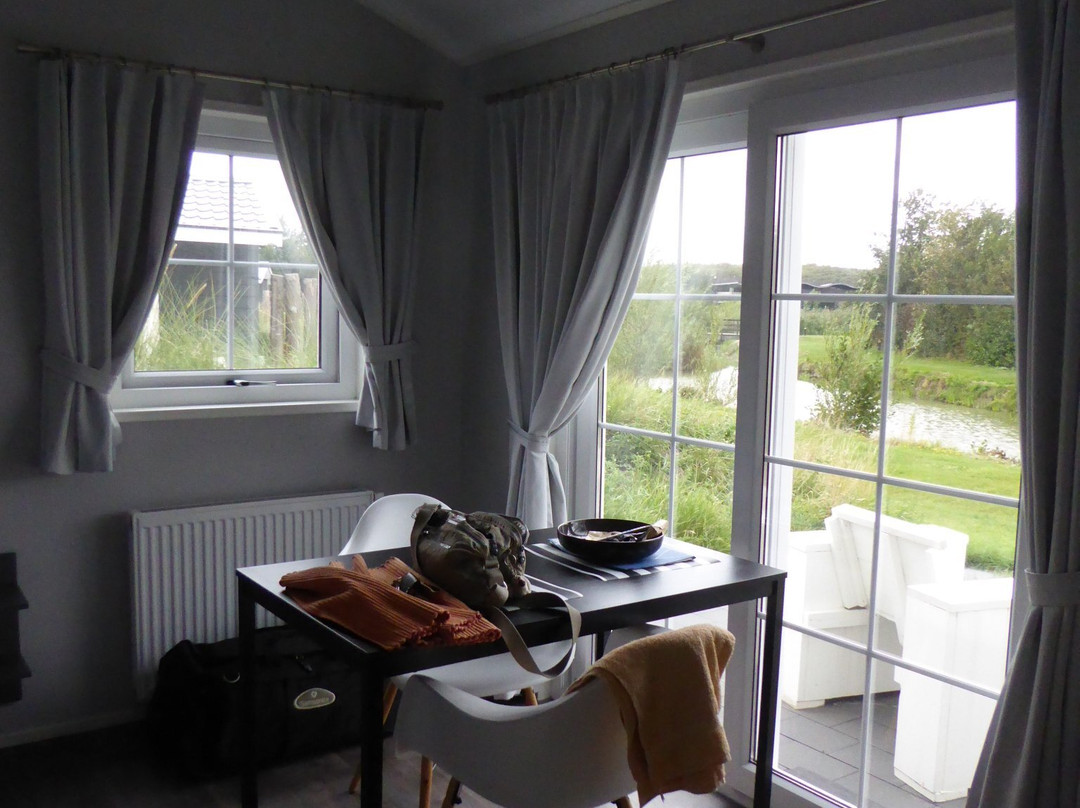 陆地与海洋酒店主图