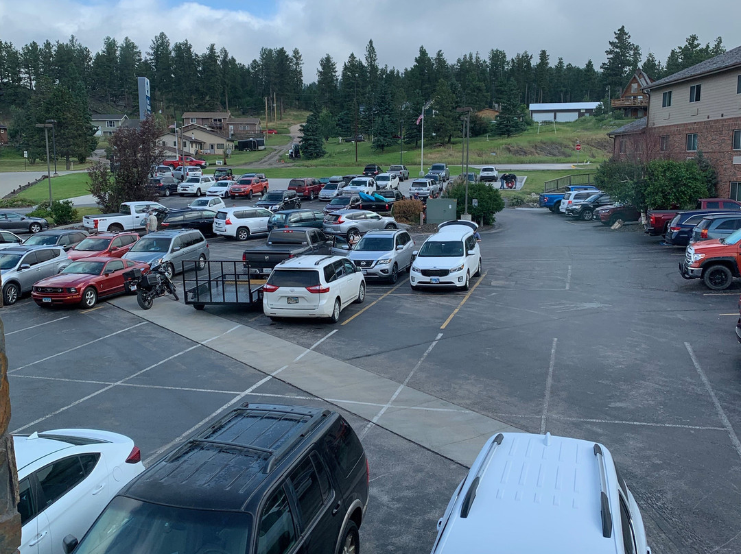 Best Western Golden Spike Inn & Suites主图