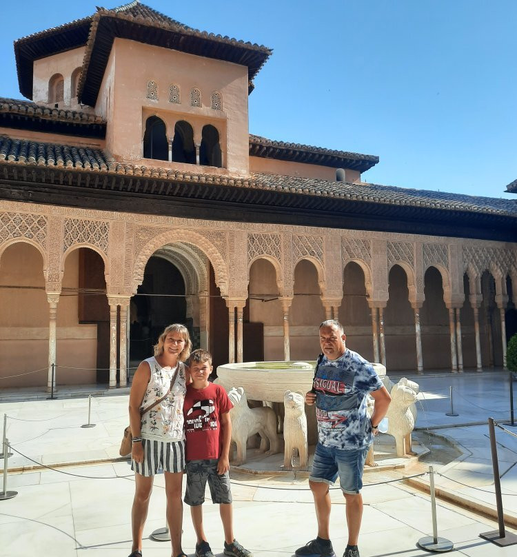 Granada Magic Tours-格拉纳达必去景点