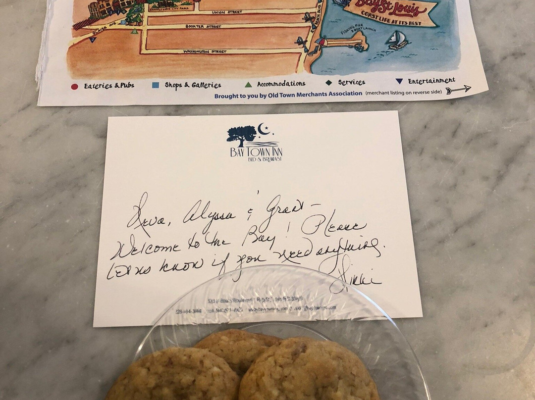 Bay Town Inn Bed & Breakfast主图