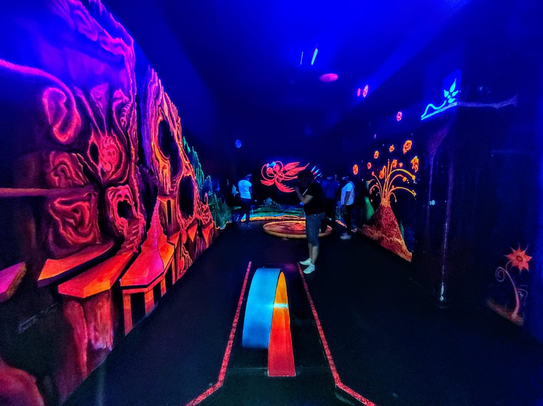 Schwarzlichtfabrik 3D Minigolf-纽伦堡必去景点