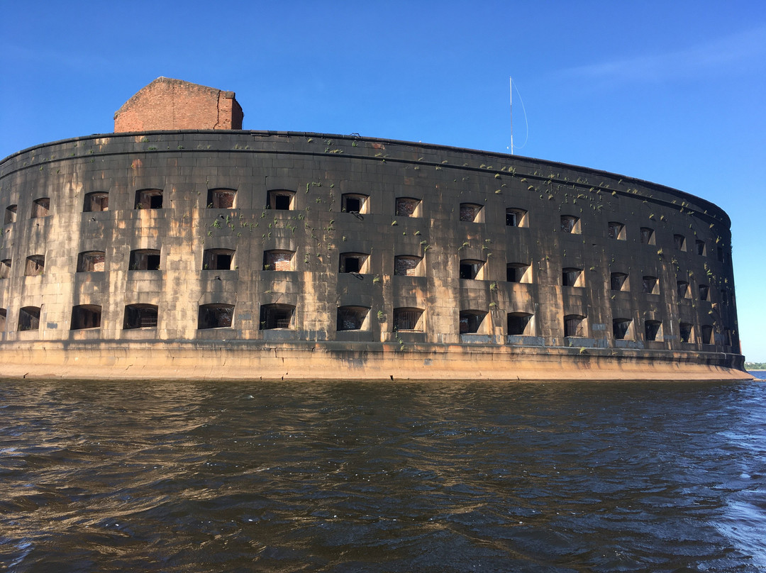 Forts of Kronstadt: Excursions-喀琅施塔得必去景点