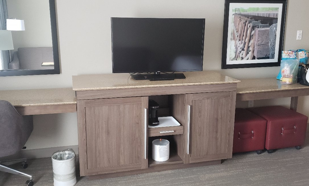 Hampton Inn & Suites By Hilton-grande Prairie, Alberta主图