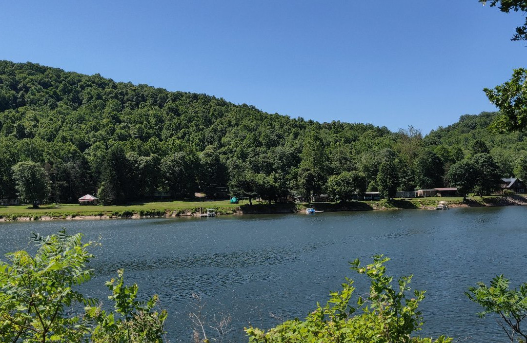 Armstrong Trail - Phillipston Parking-Rimersburg必去景点