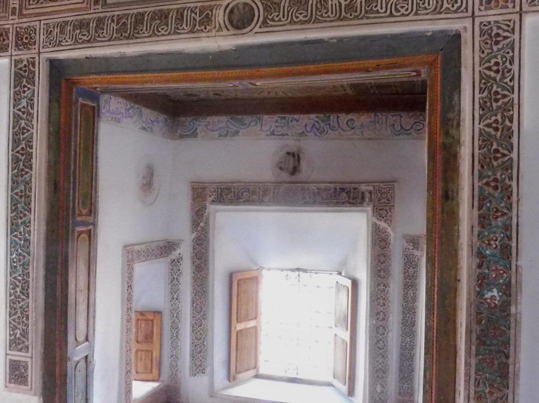 陶里尔特古堡-瓦尔扎扎特必去景点