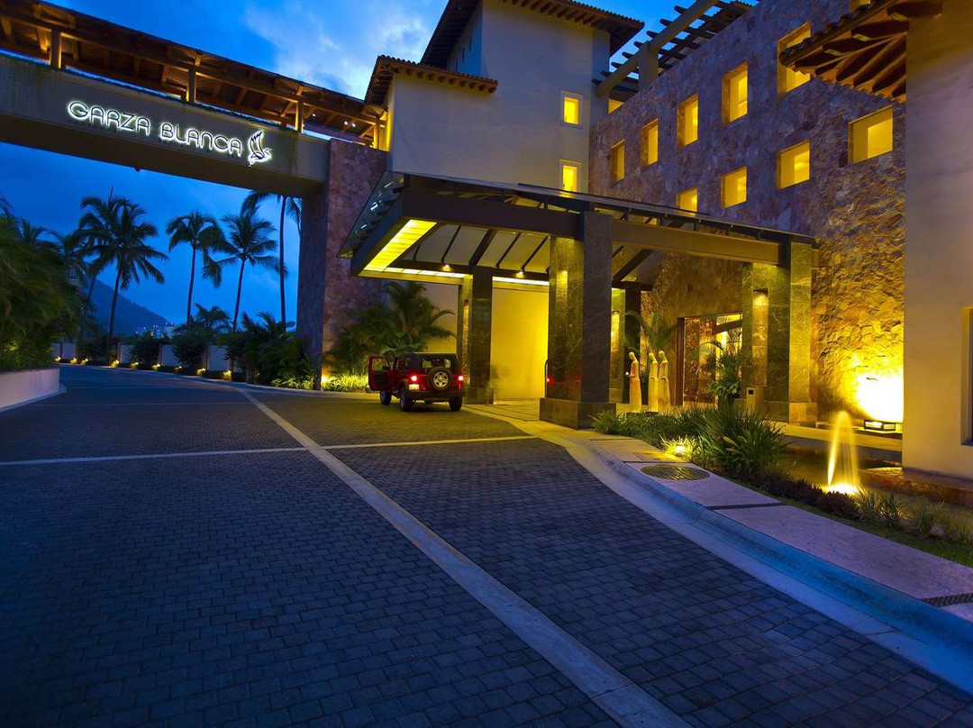 加尔萨布兰卡自然保护区温泉度假酒店主图