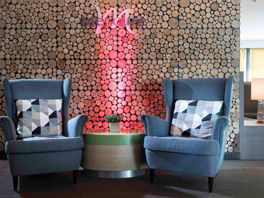 杜塞尔多夫机场美居酒店主图