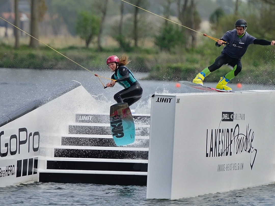 Lakeside Paradise Cable Park-克诺克－海斯特必去景点
