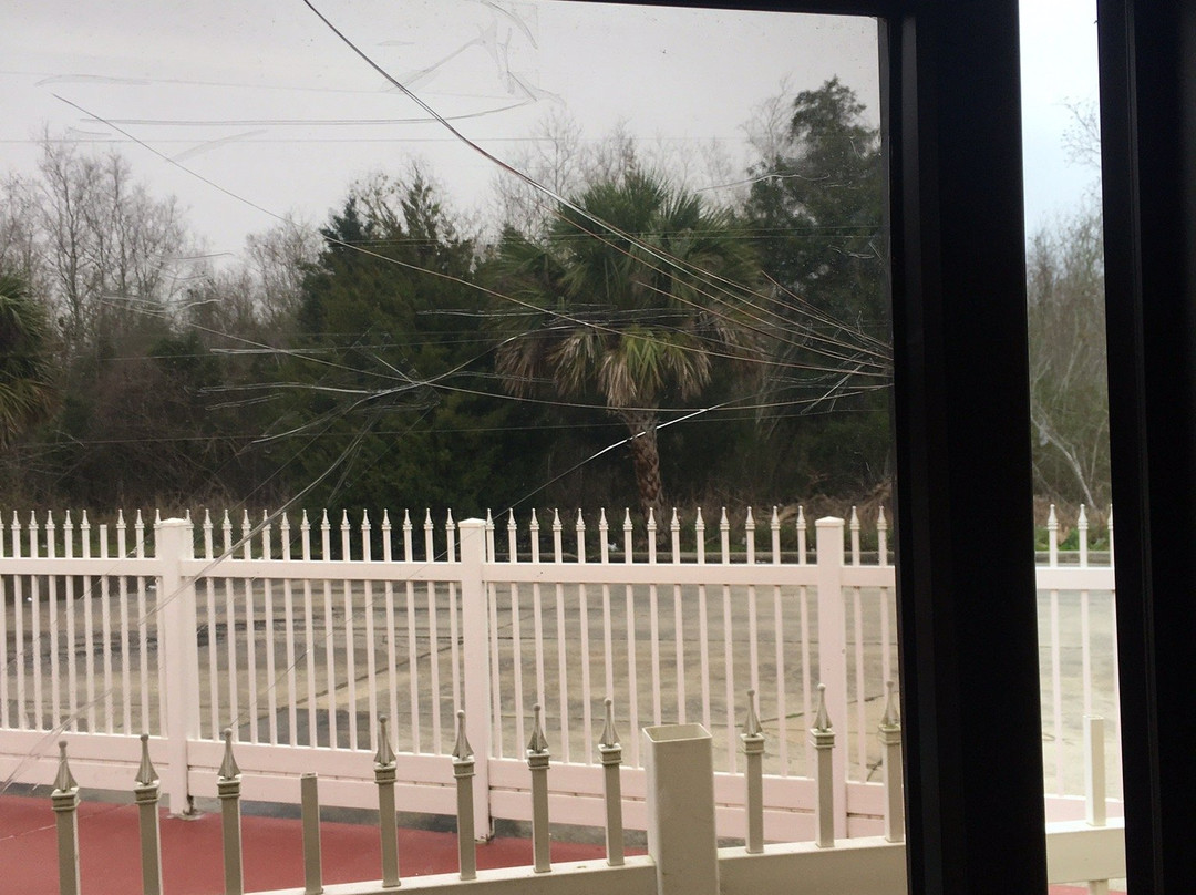 Days Inn & Suites by Wyndham New Iberia主图