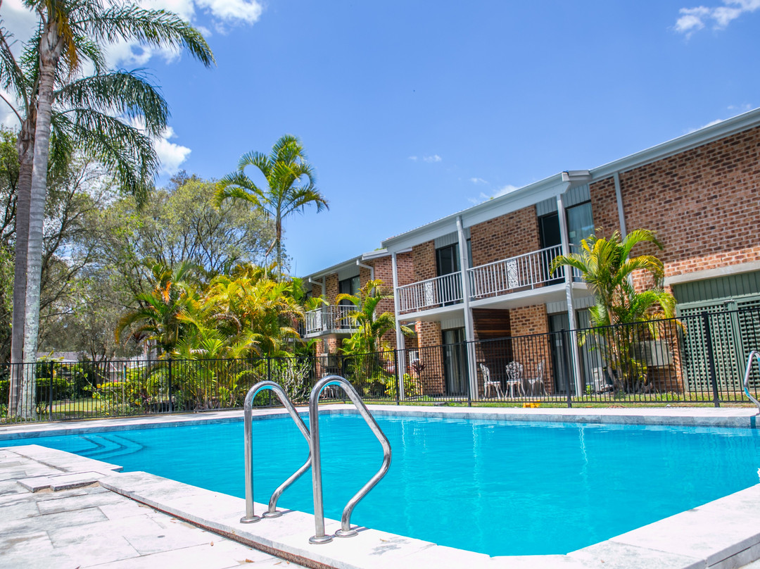 品质客栈柳树丛主图