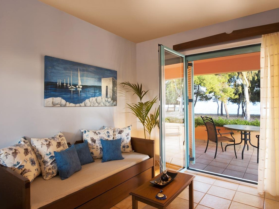 Makis Inn Resort主图