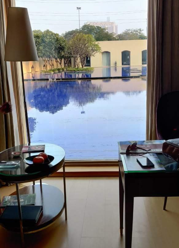 古尔冈三叉戟酒店主图