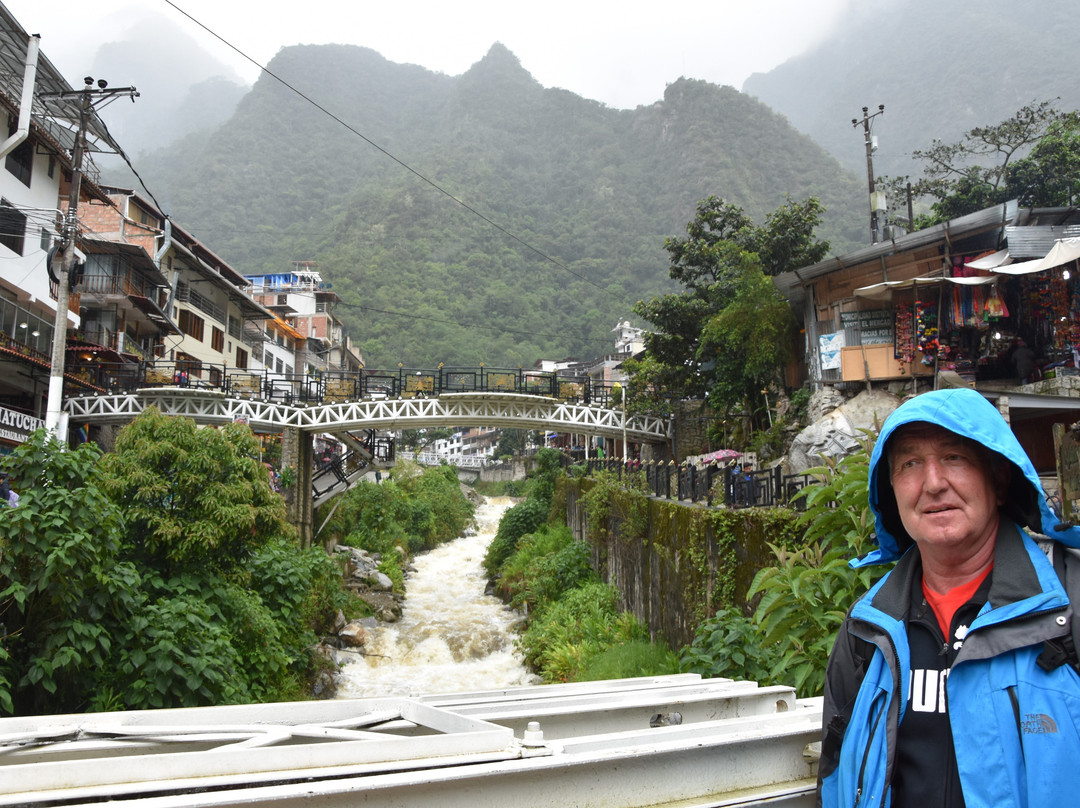 卡萨得索尔麦池皮池酒店主图