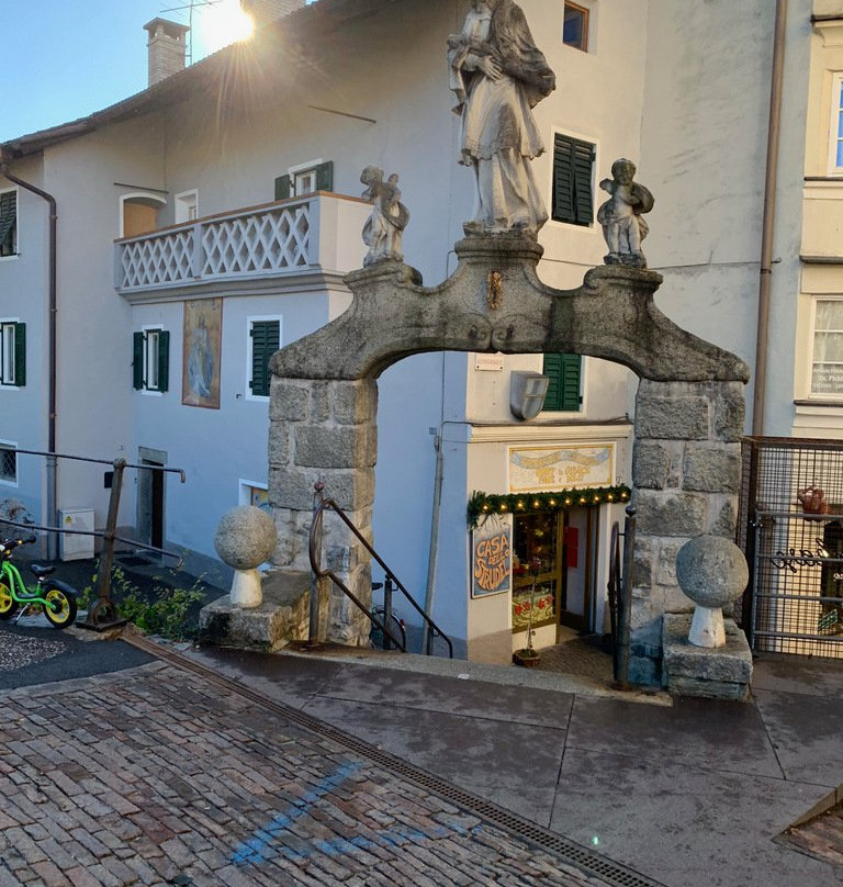 Arco Ponte Aquila景点图片