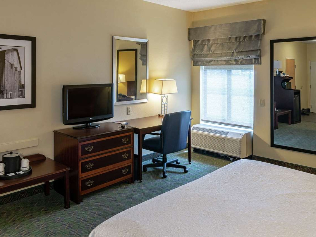 新费城希尔顿恒庭酒店主图