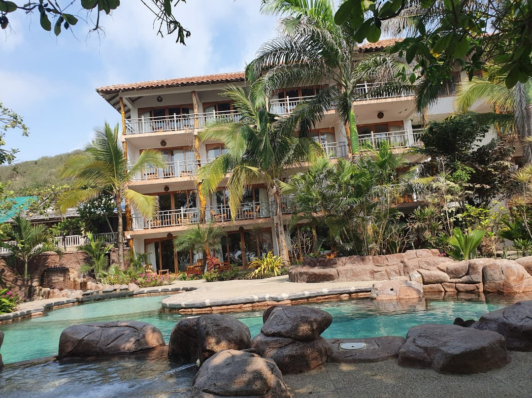 Canoa Beach Hotel主图