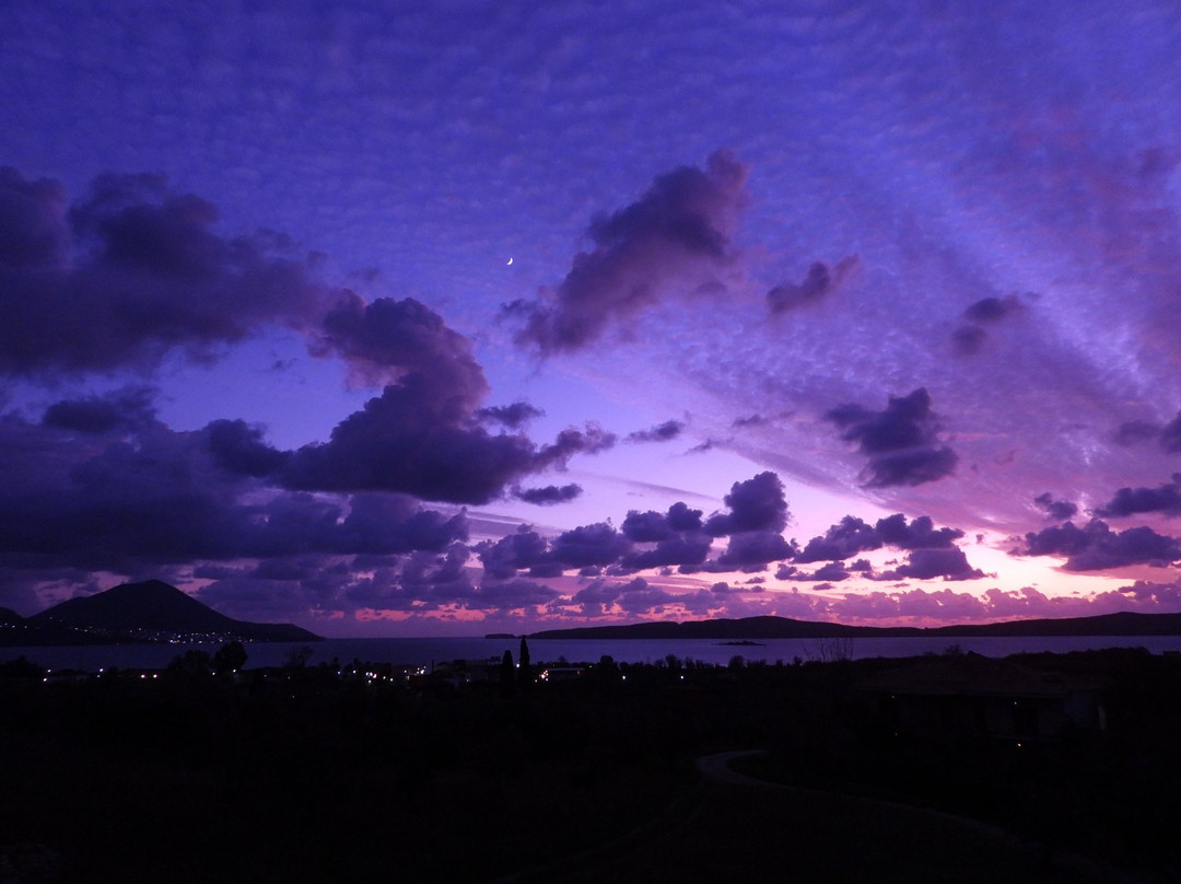 Thanos Village主图