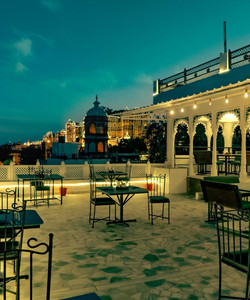 Seero - Pine Haveli Rooftop餐厅图片