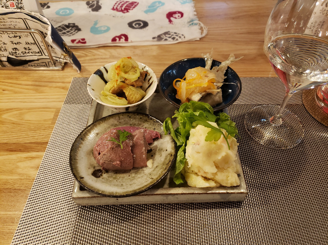 酒とビストロ KARASU