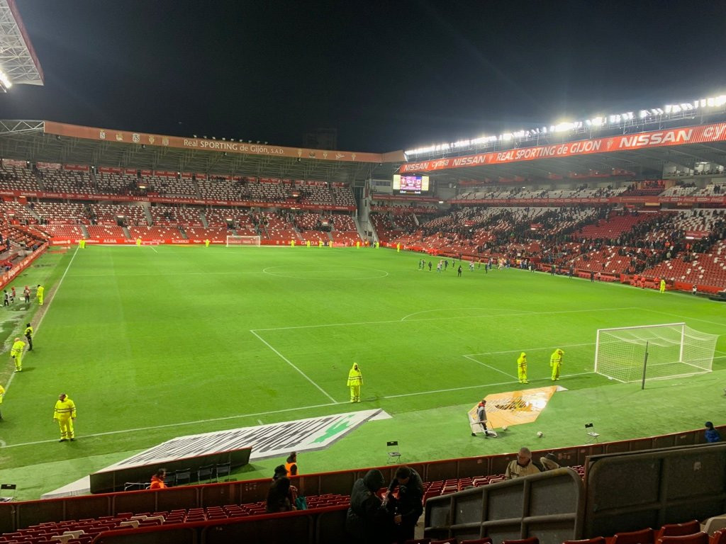 Estadio El Molinón景点图片