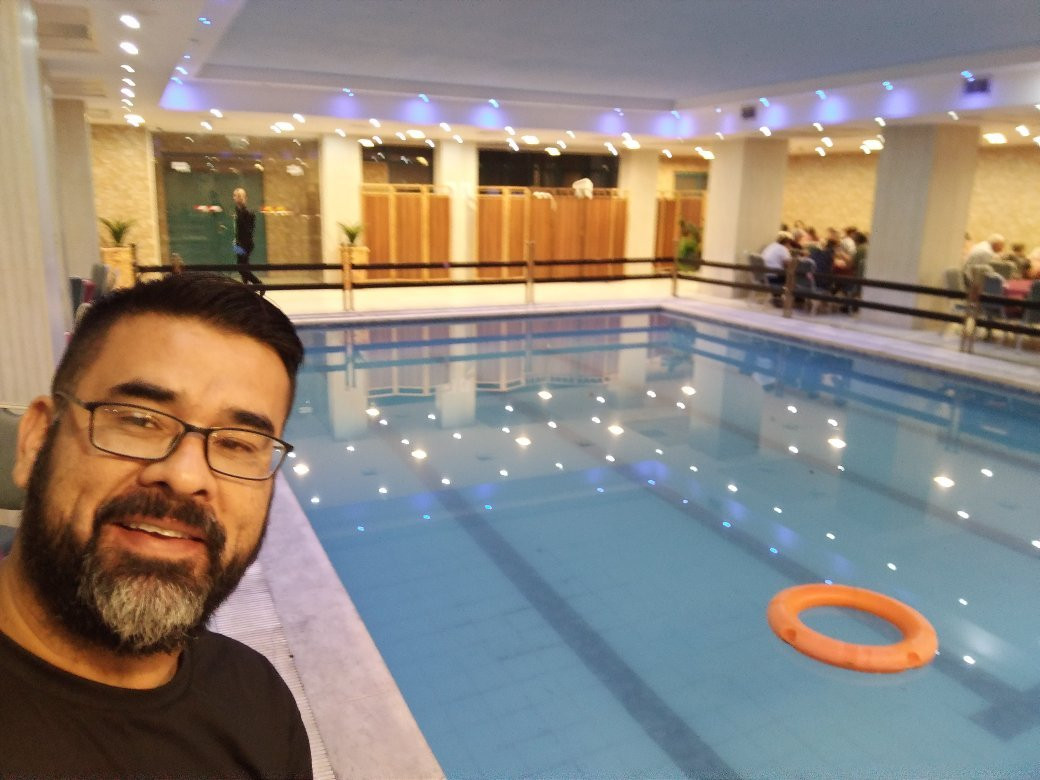 亚拉腊酒店主图