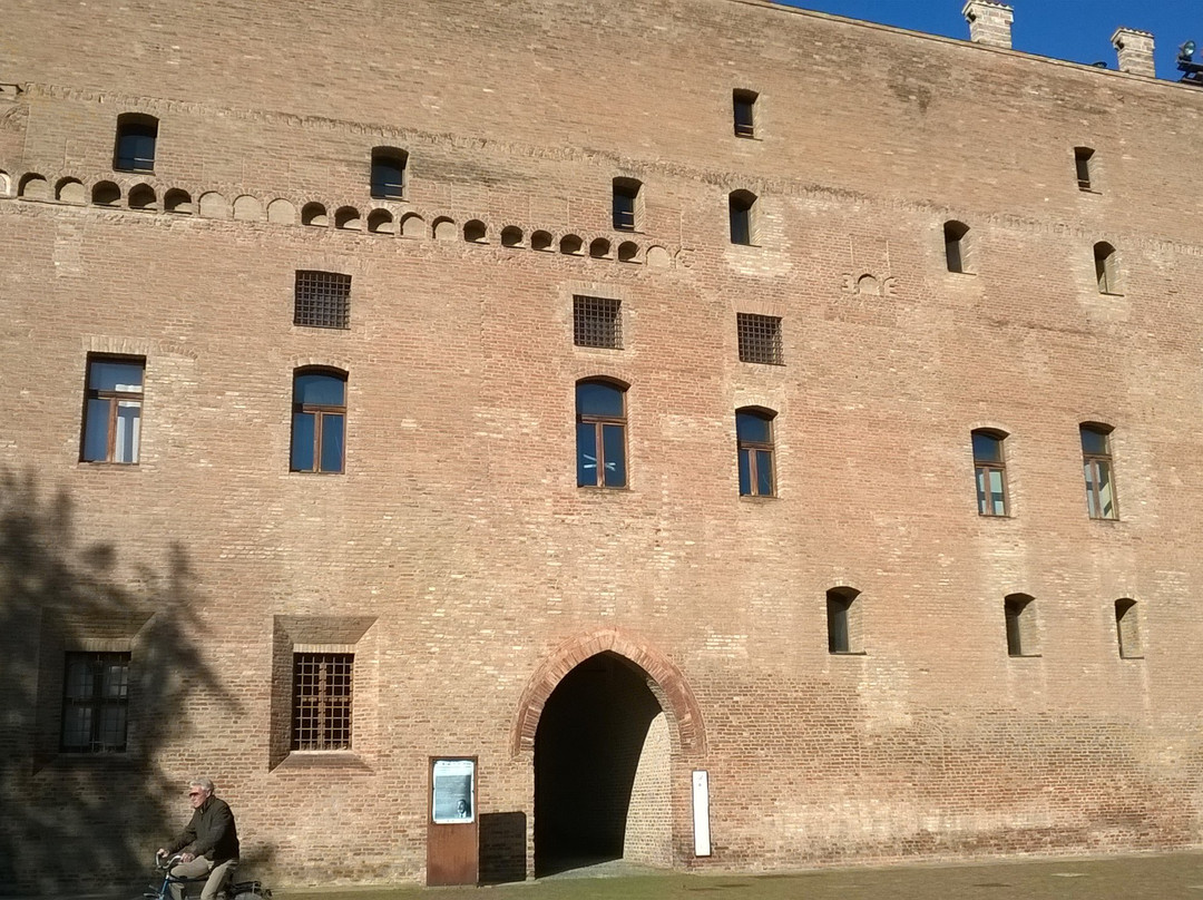 Palazzo Pio di Savoia景点图片