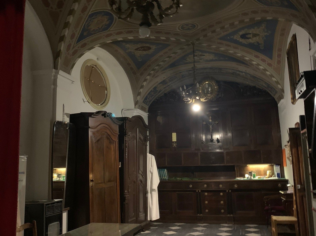Chiesa Di San Giacomo Di Rupinaro-基亚瓦里必去景点