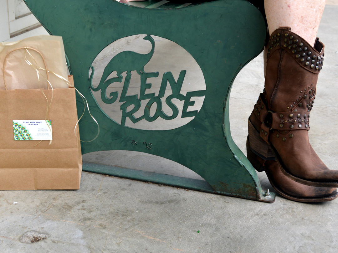 Glen Rose Convention & Visitors Bureau-Glen Rose必去景点