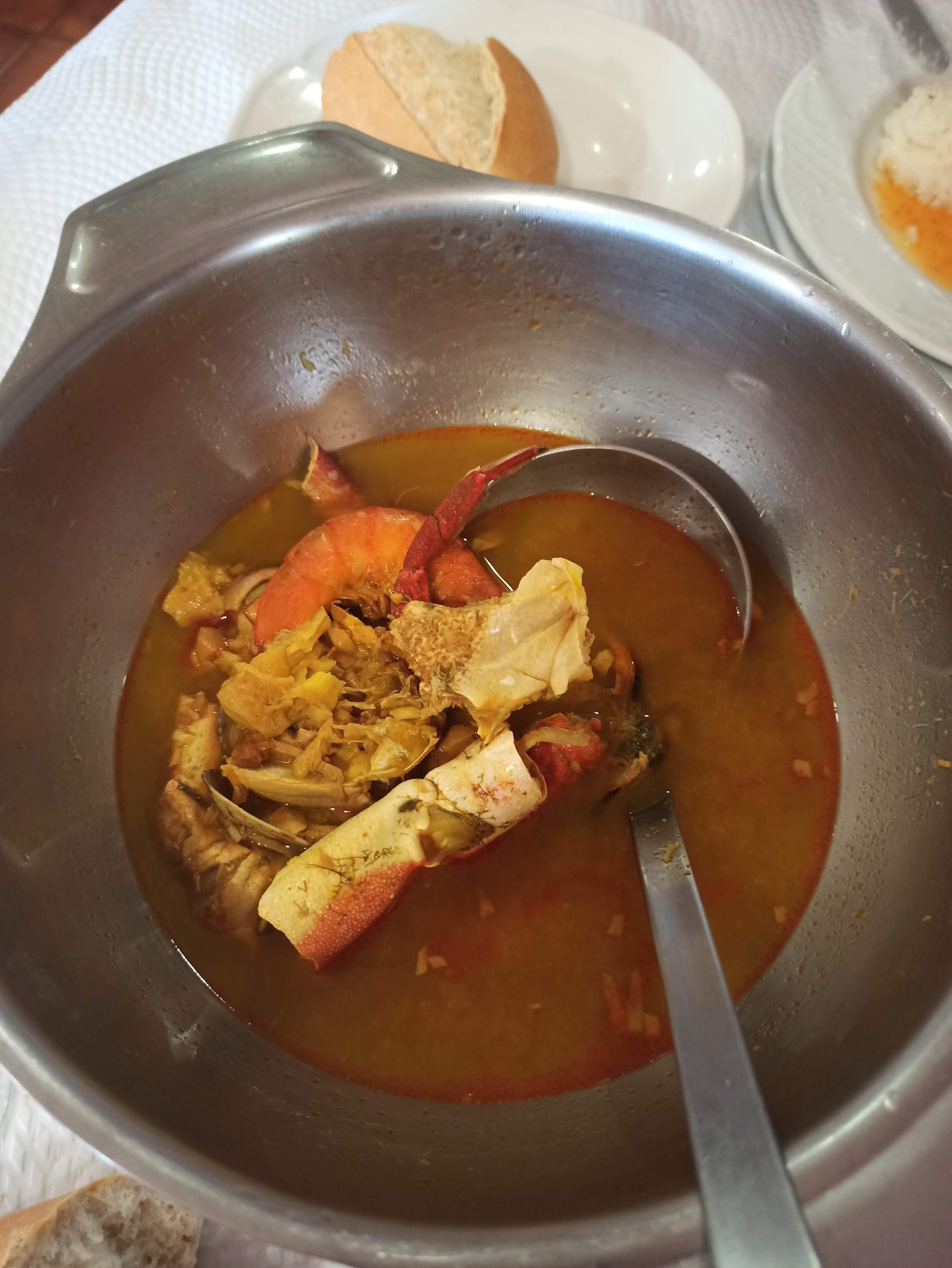 Hostal El Aparcamiento-餐饮