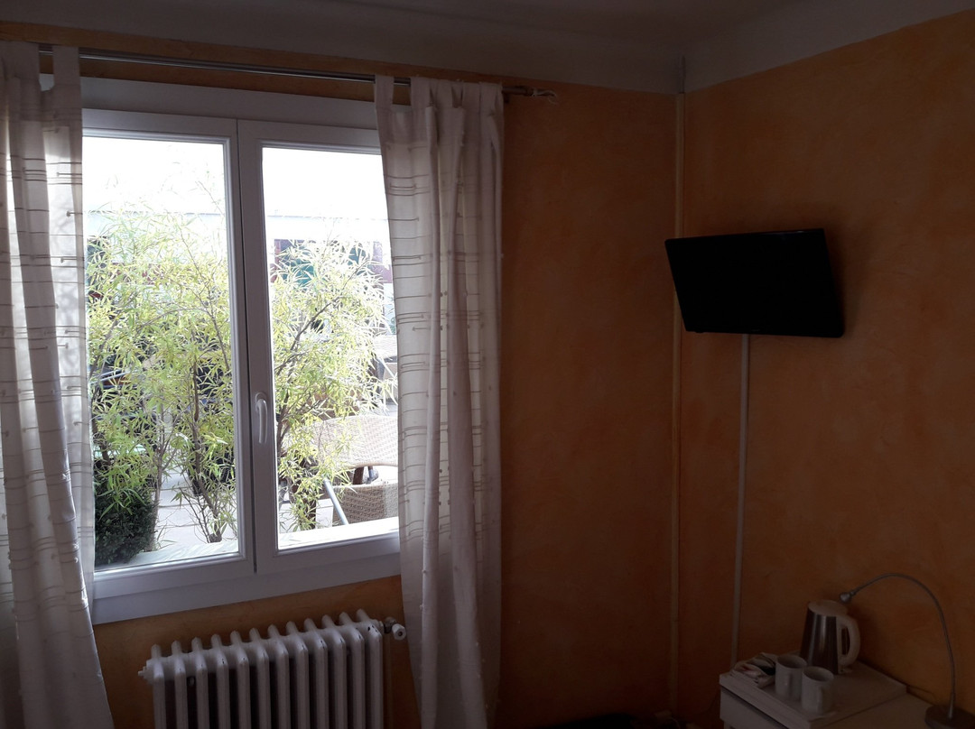 Hotel Cote Patio主图