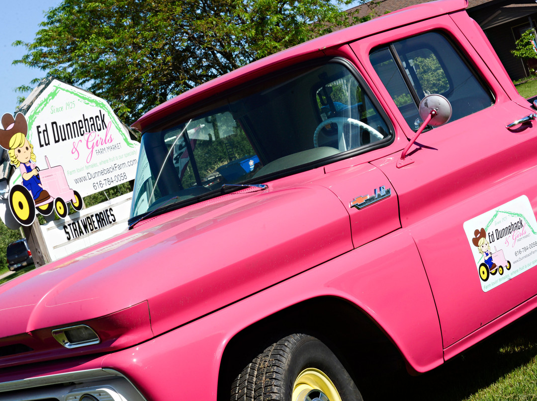 Ed Dunneback & Girls Farm Market-大急流市必去景点