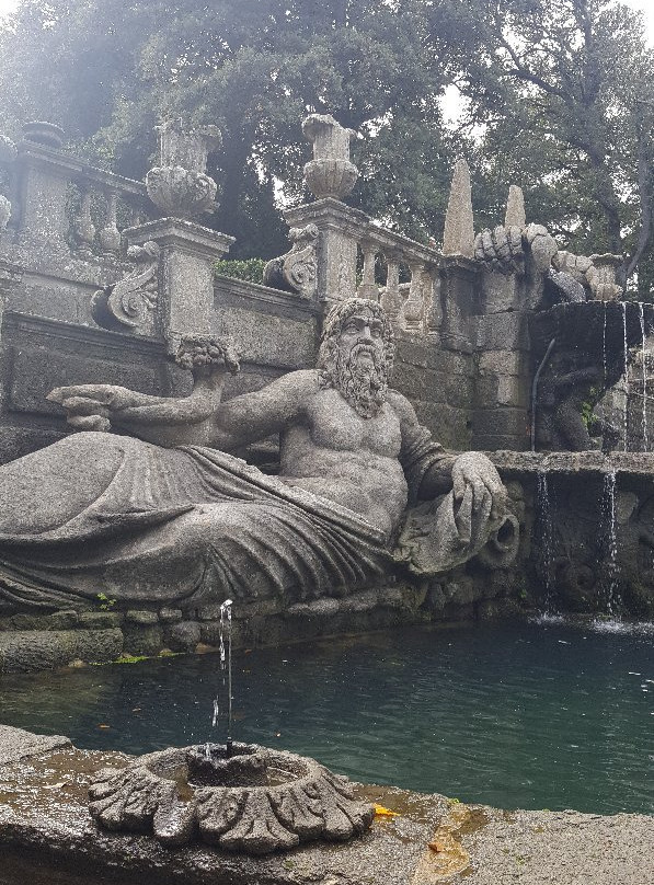Fontana Dei Fiumi景点图片