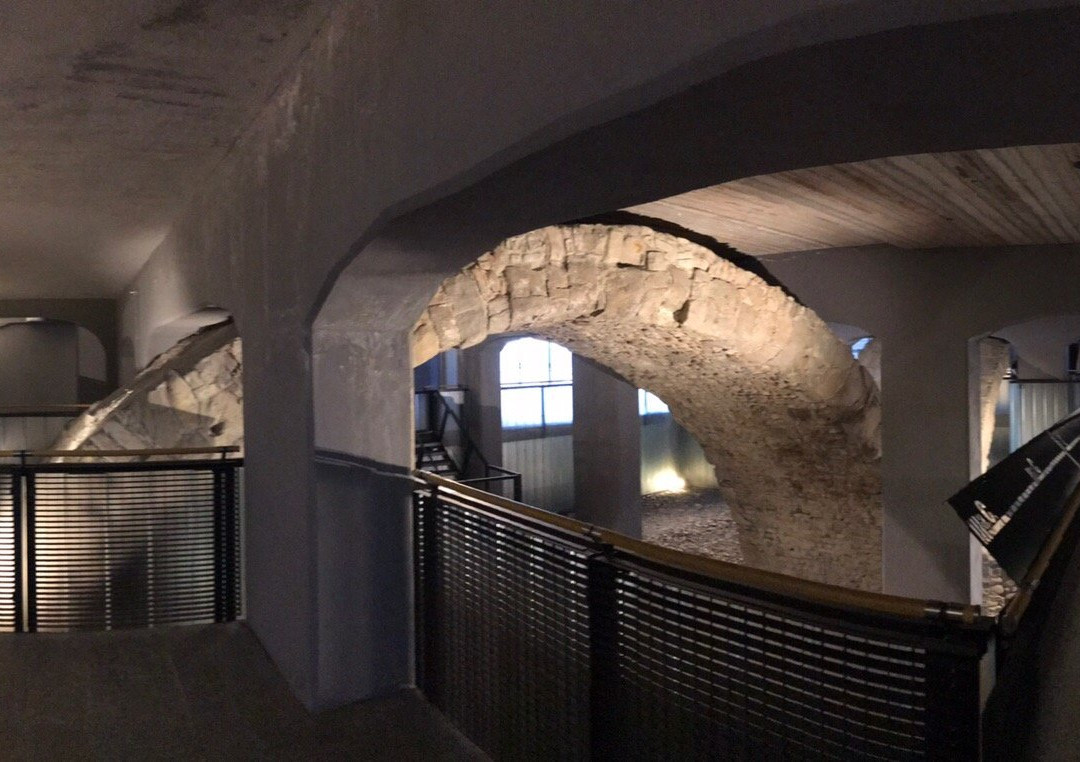 Sottopasso del Ponte Romano-帕尔马必去景点